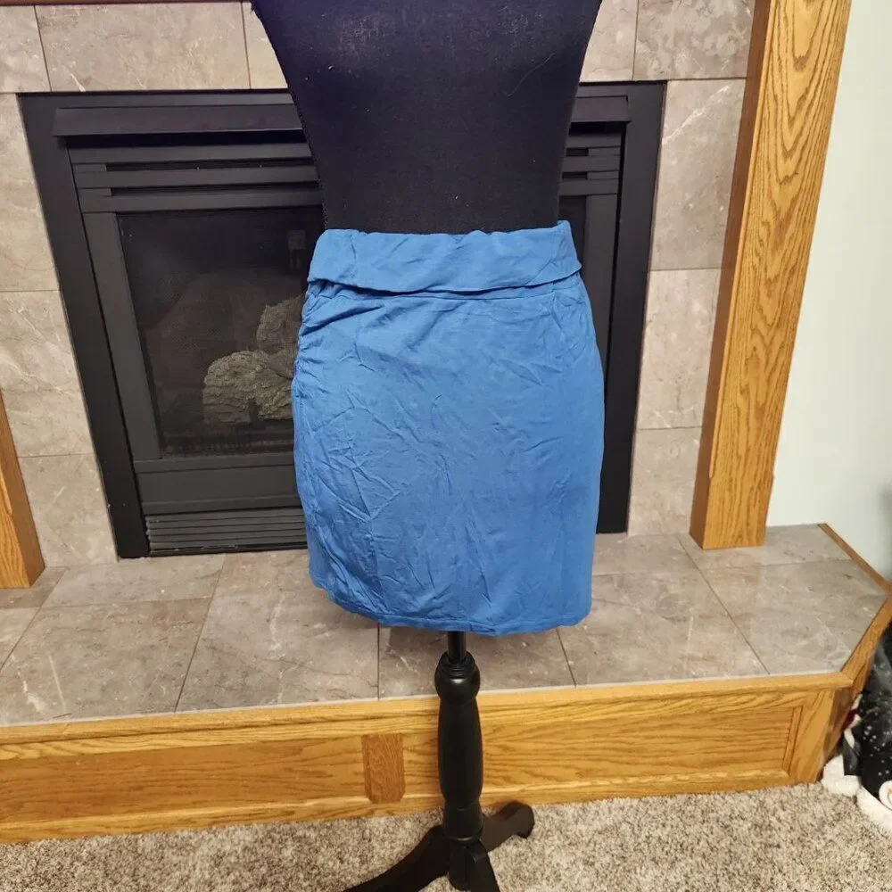 Bench Multipurpose City Clothing Blue Skirt NWT
